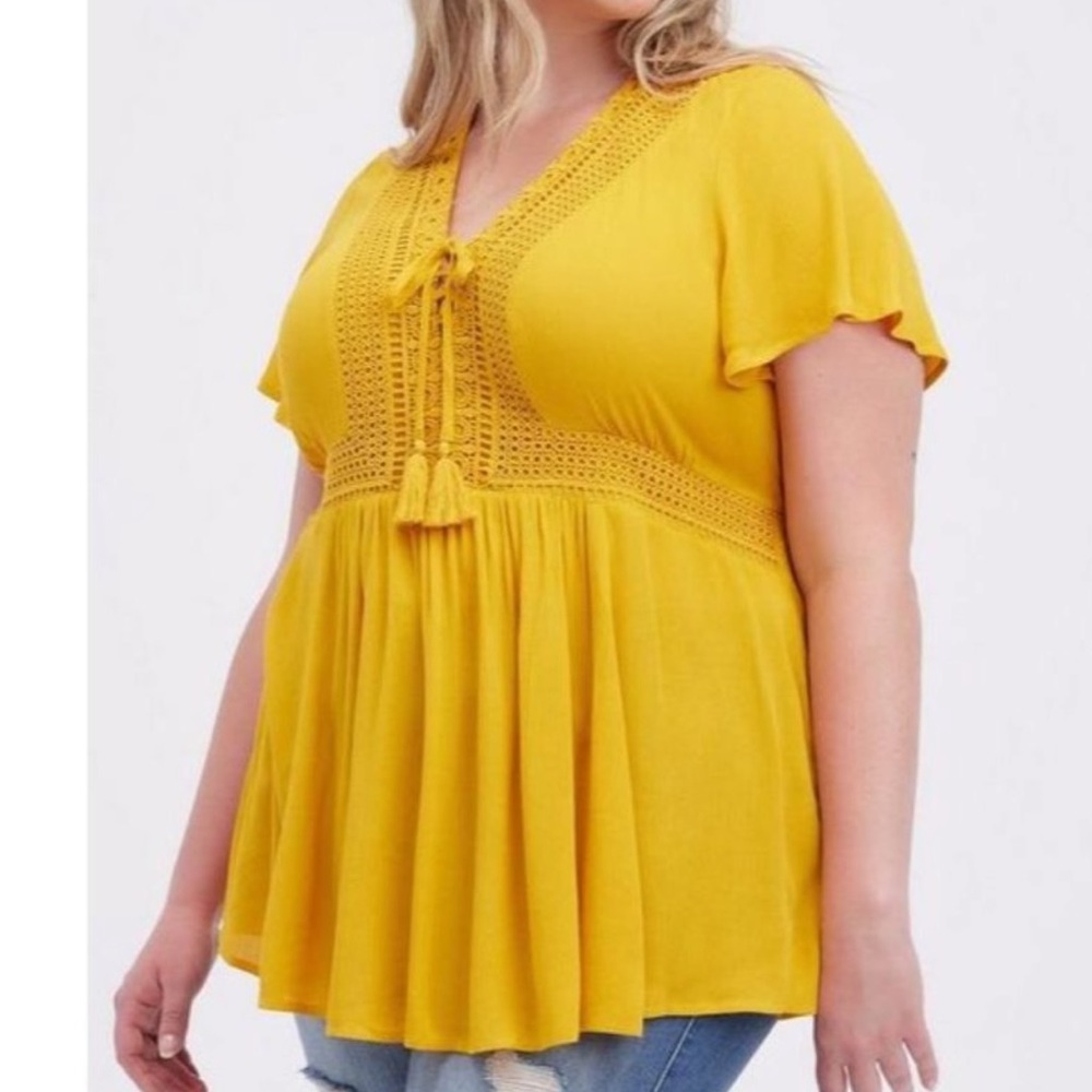Babydoll Crinkle Gauze Crochet Inset Lace-Up Top